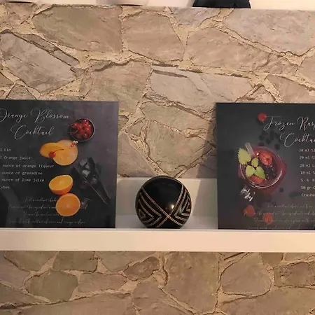 Stylisches Maybach Mit Terrasse Für 5 Personen, 5 Betten, Große Kochinsel, Homeoffice Mit 250mbit Wlan Apartment Aidlingen