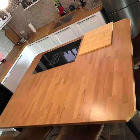 Apartment Stylisches Maybach Mit Terrasse Für 5 Personen, 5 Betten, Große Kochinsel, Homeoffice Mit 250mbit Wlan