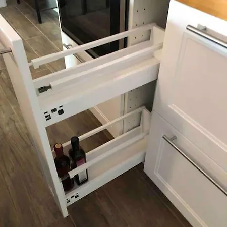 Stylisches Maybach Mit Terrasse Für 5 Personen, 5 Betten, Große Kochinsel, Homeoffice Mit 250mbit Wlan *