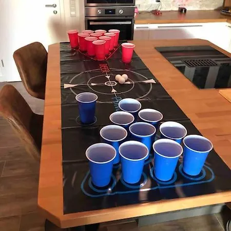 Stylisches Maybach Mit Terrasse Für 5 Personen, 5 Betten, Große Kochinsel, Homeoffice Mit 250mbit Wlan *