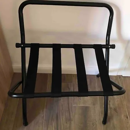 Stylisches Maybach Mit Terrasse Für 5 Personen, 5 Betten, Große Kochinsel, Homeoffice Mit 250mbit Wlan Aidlingen