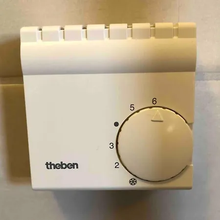 Stylisches Maybach Mit Terrasse Für 5 Personen, 5 Betten, Große Kochinsel, Homeoffice Mit 250mbit Wlan Apartment *