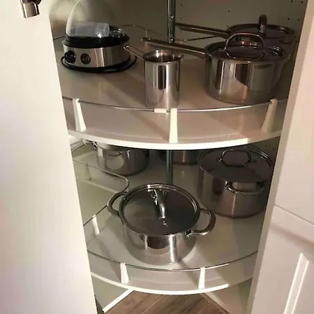 Stylisches Maybach Mit Terrasse Für 5 Personen, 5 Betten, Große Kochinsel, Homeoffice Mit 250mbit Wlan Apartment Aidlingen